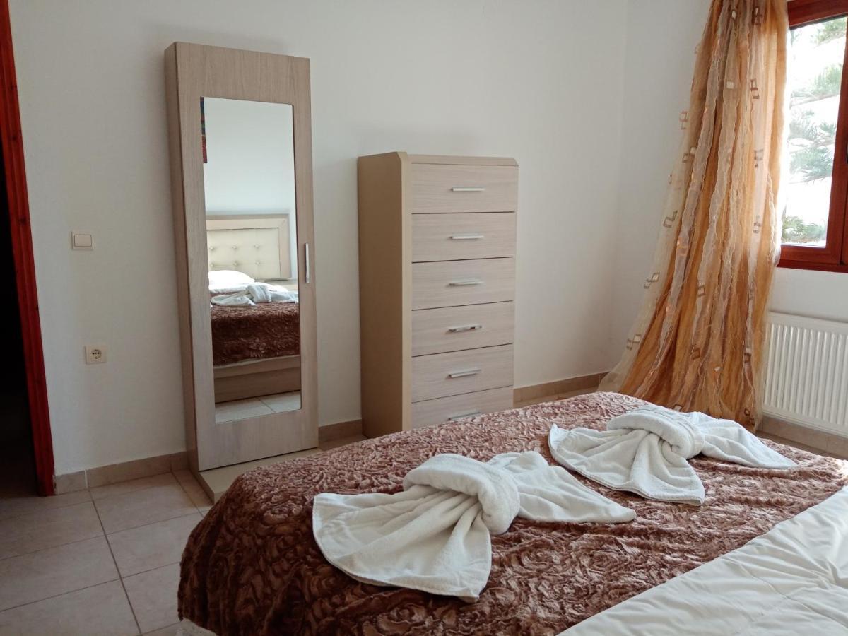 Knossos Apartments Kalamaki  Esterno foto